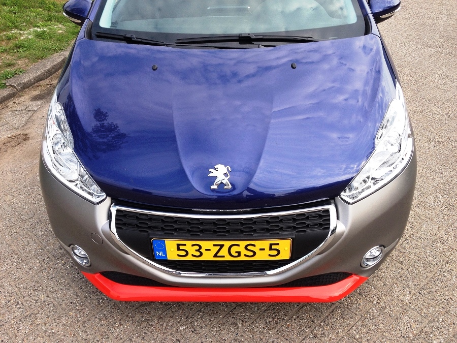 zak onderbreken Hardheid Peugeot-208-UAS-schadeherstel-doorn-wrappen-motorkap - Auto Sticker Totaal